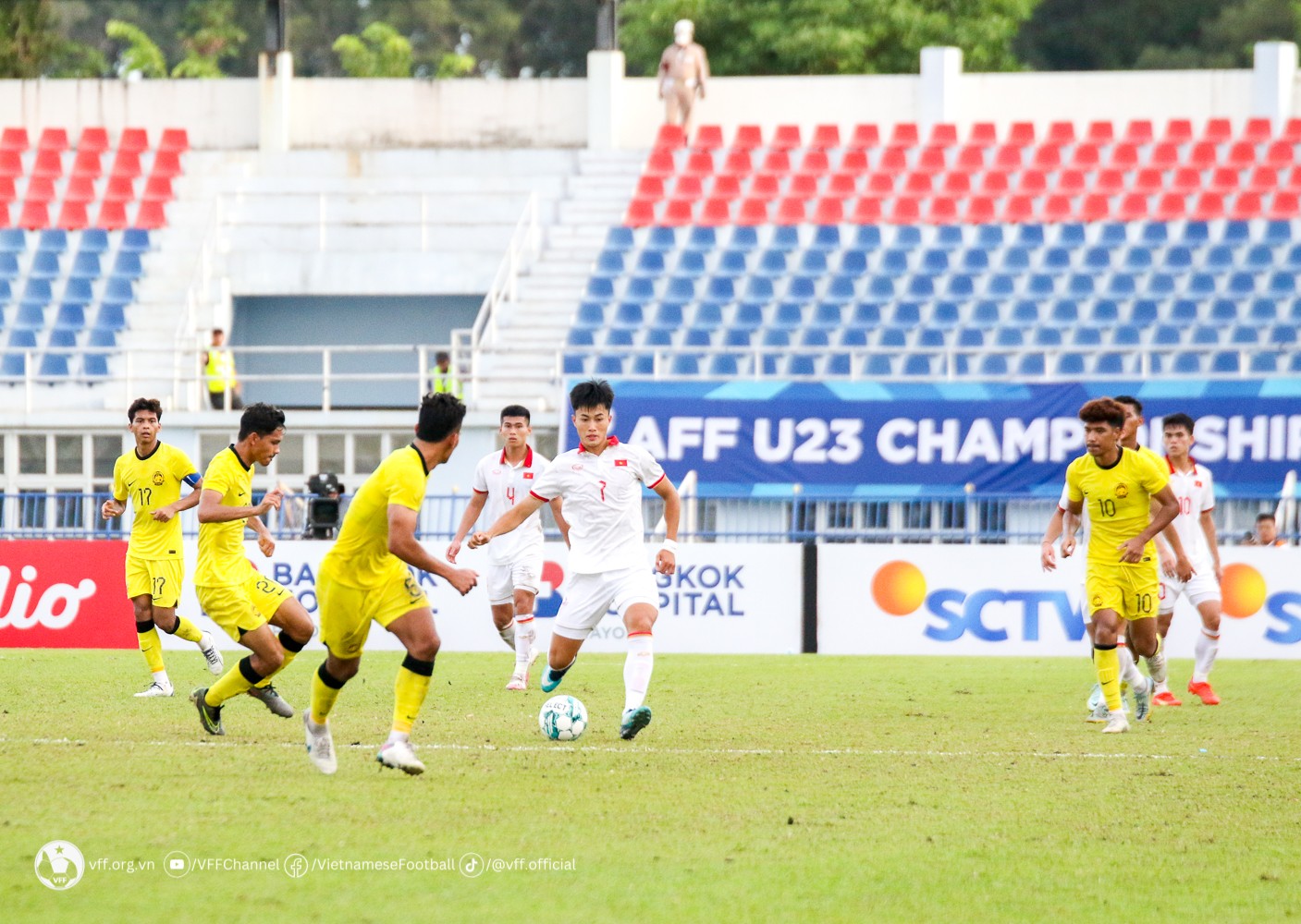 doi-hinh-ra-san-u23-viet-nam-vs-u23-malaysia-1713601875.jpg