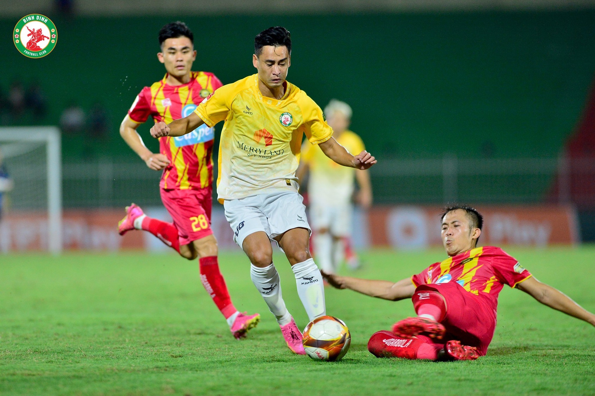 thanh-hoa-vs-binh-dinh-v-league-1714721094.jpg