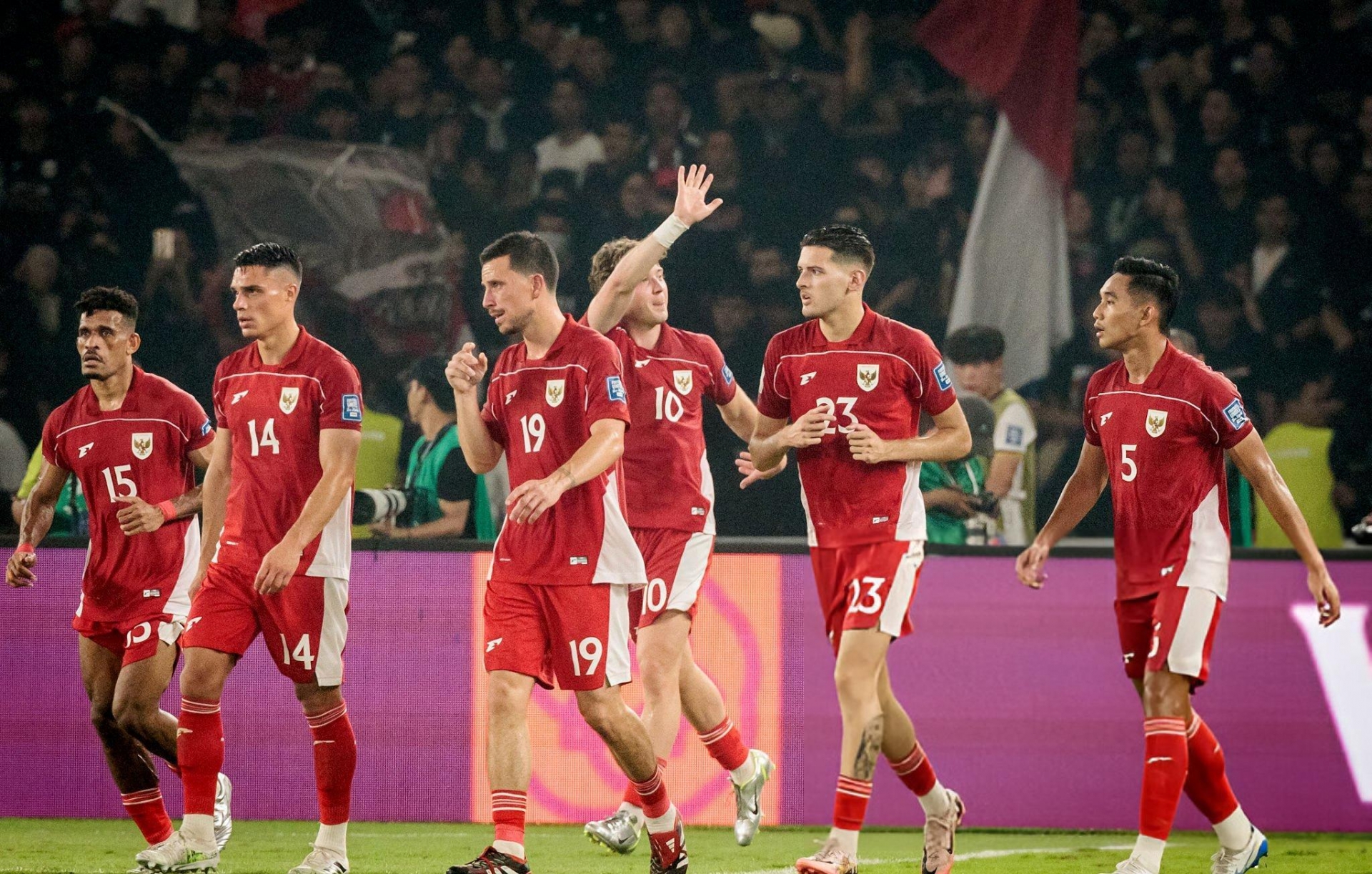 Indonesia hạ Trung Quốc, sắp vào Vòng loại 4 World Cup 2026