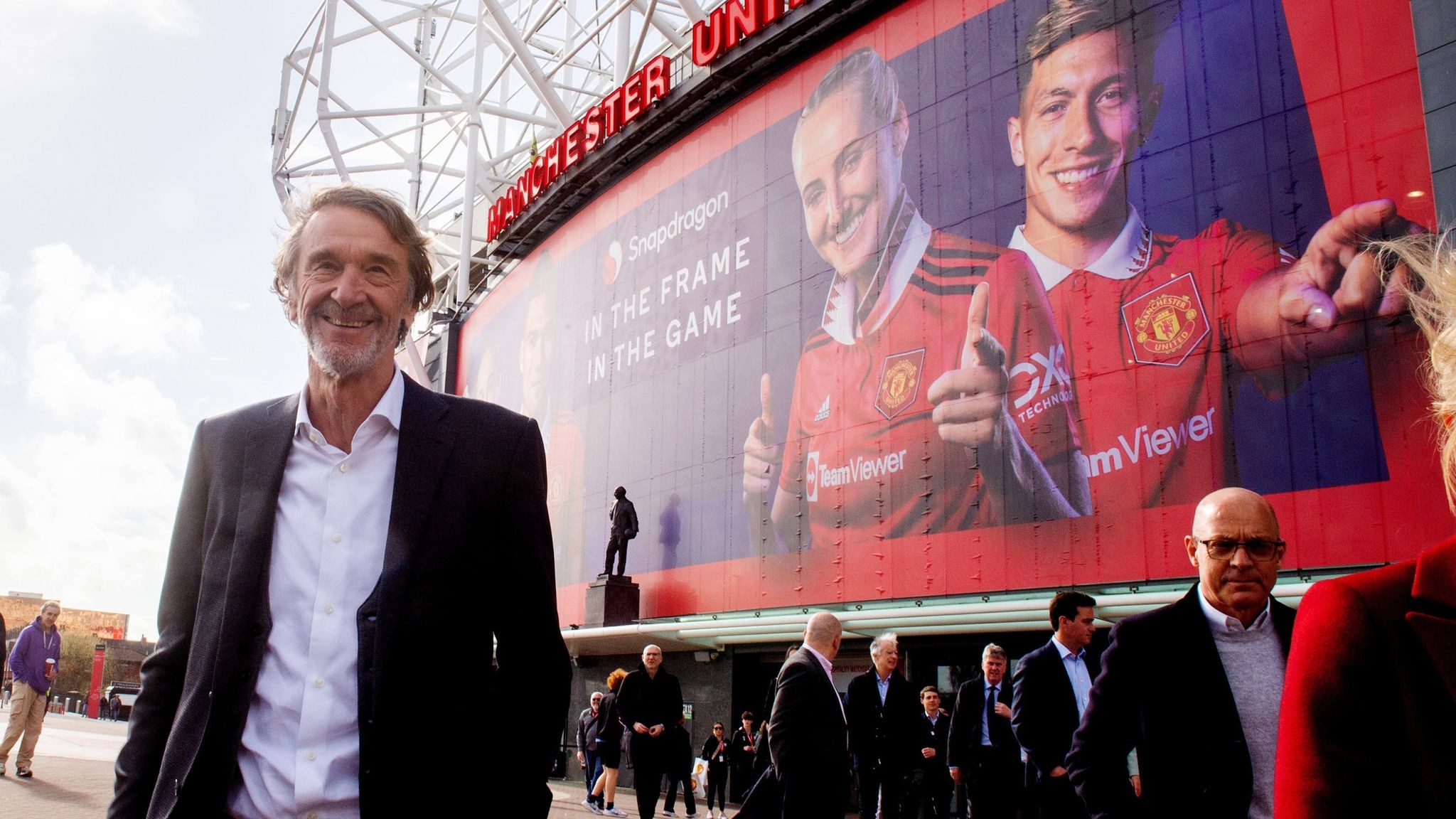 manchester-united-sir-jim-ratcliffe-1703739835.jpg