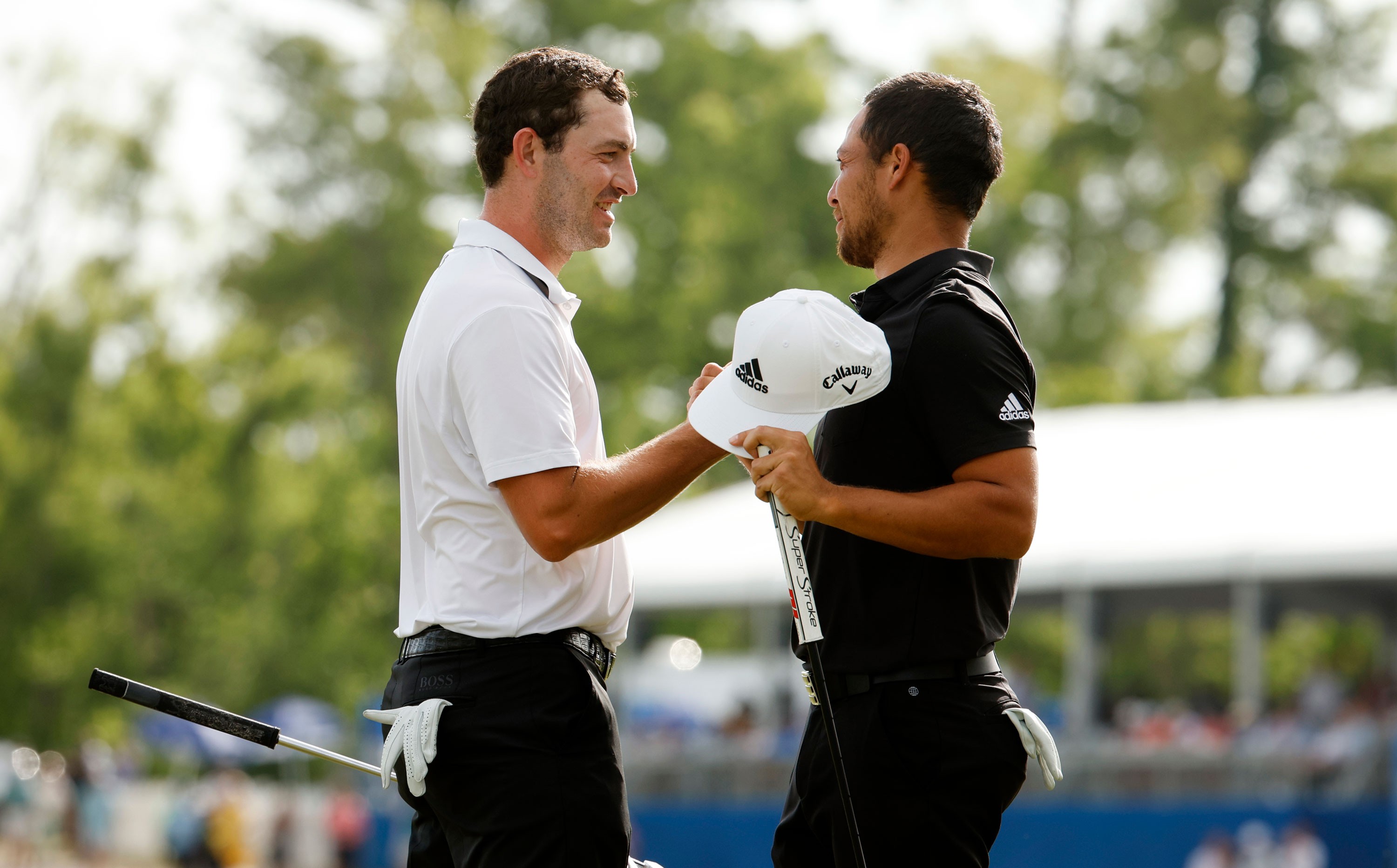 patrick-cantlay-xander-schauffele-zurich-classic-2022-sunday-18-handshake-1714030729.jpg