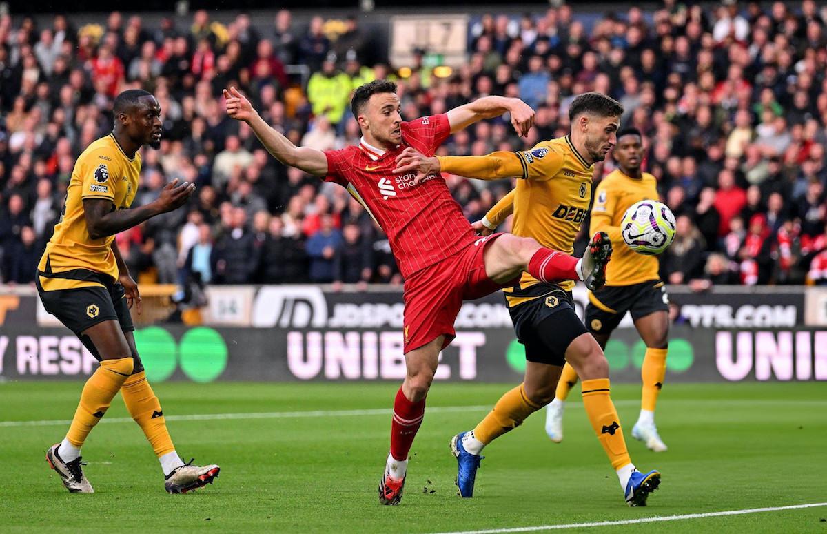 Trực tiếp Liverpool 0-0 Wolves: Thế trận cân bằng