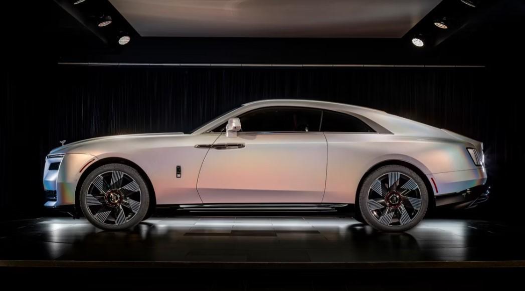 Siêu phẩm Rolls-Royce Spectre Lunaflair: Mẫu xe độc nhất lấy cảm hứng từ hào quang mặt trăng 535868