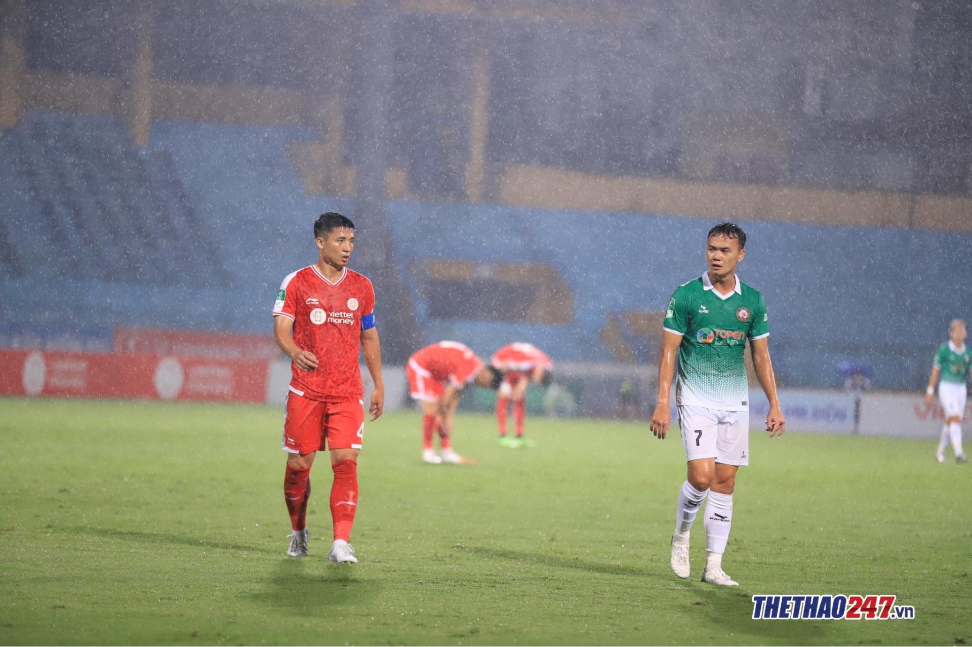 Trực tiếp Viettel 0-0 Bình Định: Ăn miếng trả miếng 184156