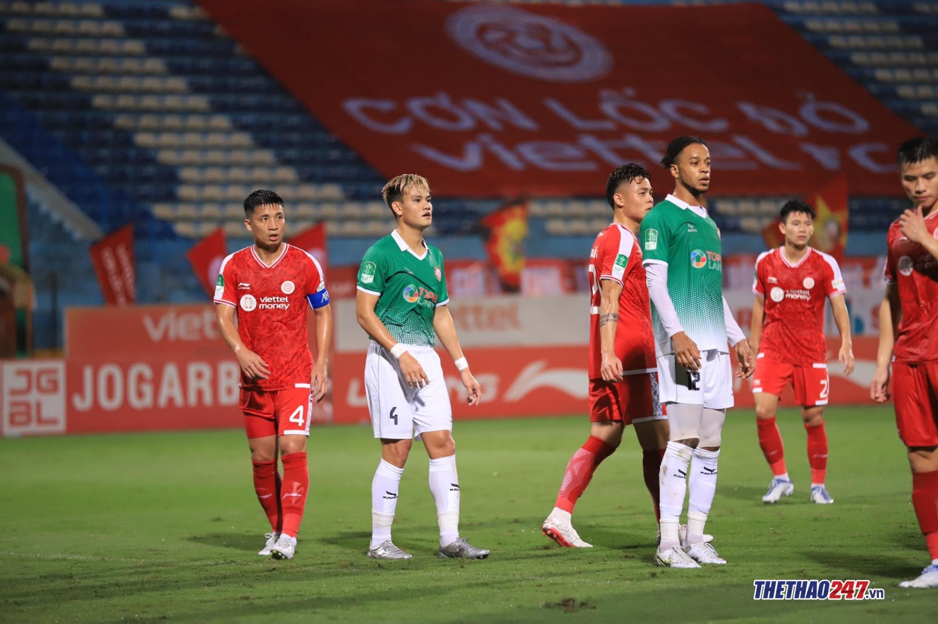 Trực tiếp Viettel 0-0 Bình Định: Ăn miếng trả miếng 184183