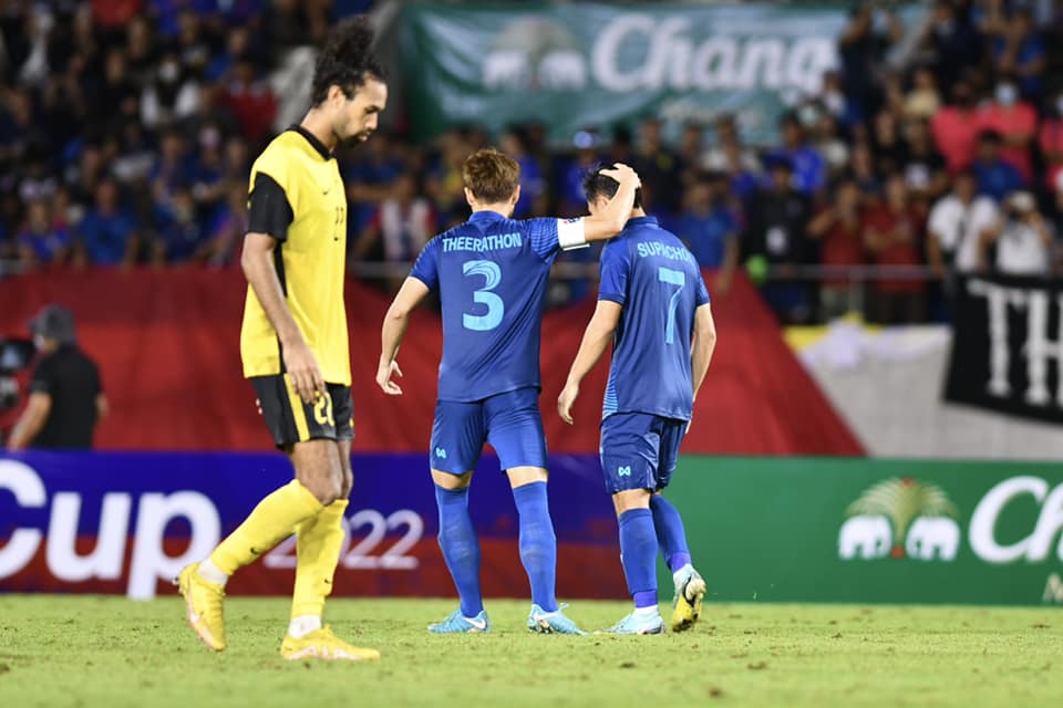 'Hạ nhục' ĐT Thái Lan, cầu thủ Malaysia được ví là anh hùng dân tộc 191896