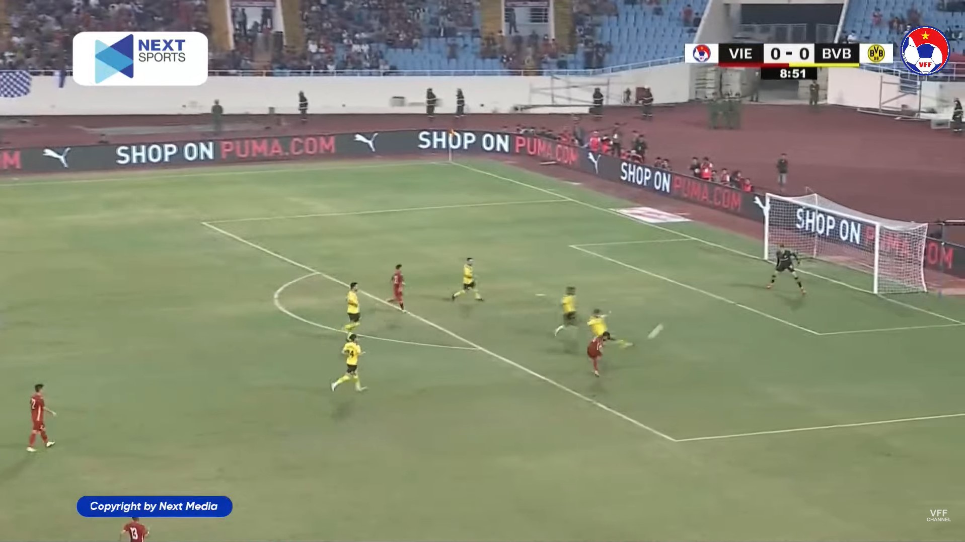 Trực tiếp Việt Nam 0-0 Dortmund: Đôi công hấp dẫn 225936