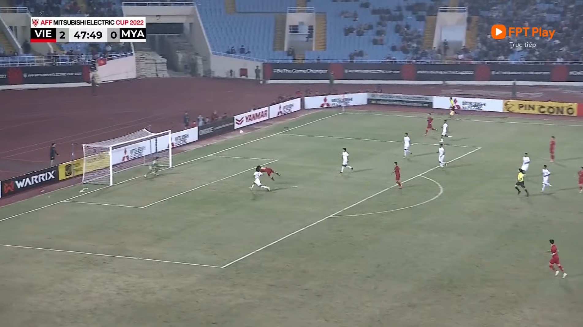 Trực tiếp Việt Nam 2-0 Myanmar: Hoàn toàn vượt trội 238919