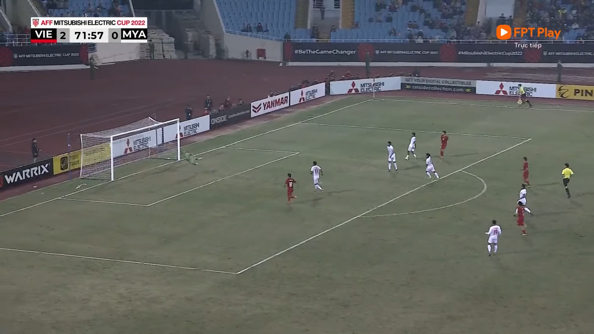 Trực tiếp Việt Nam 2-0 Myanmar: Hoàn toàn vượt trội 238928