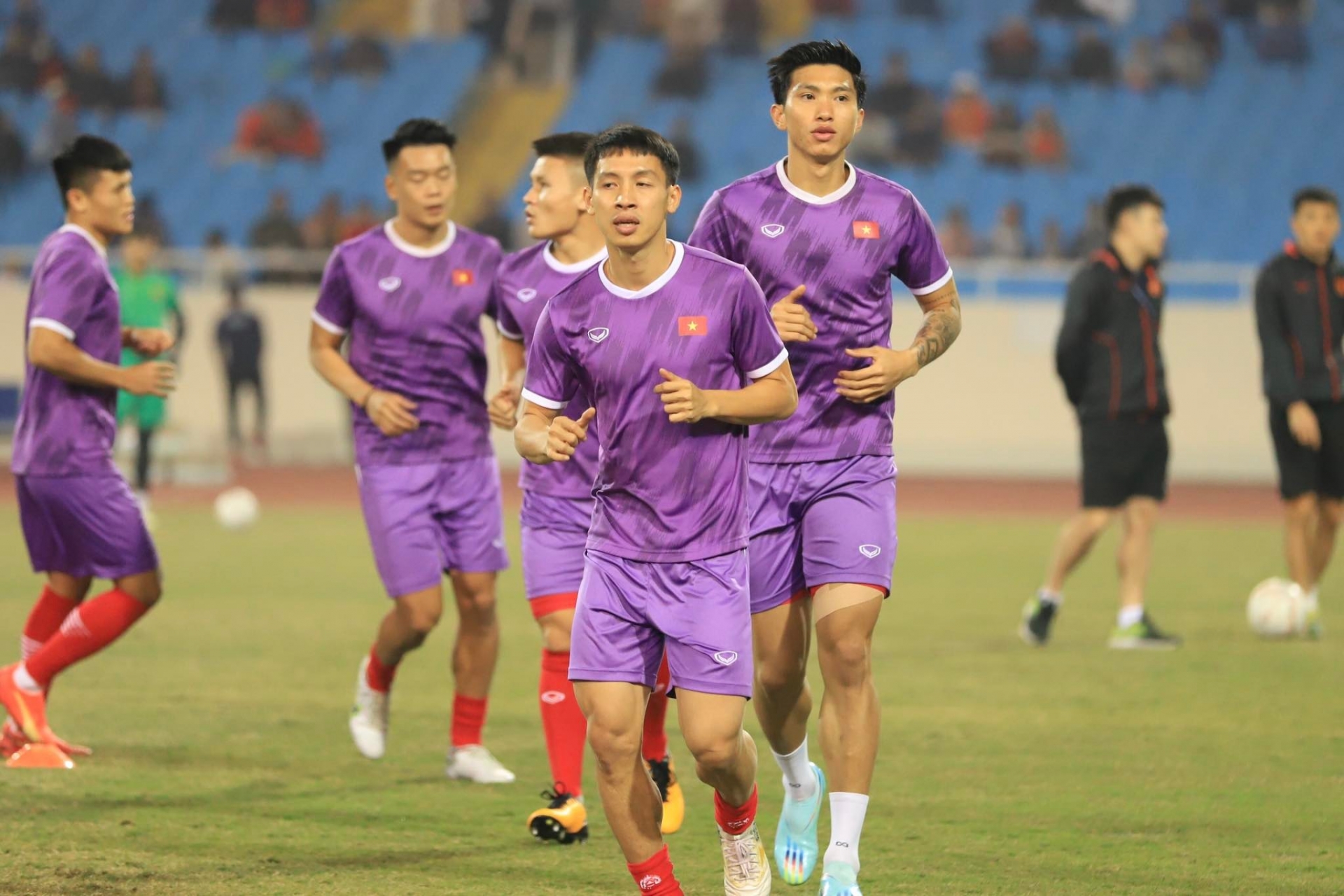 Trực tiếp Việt Nam vs Myanmar: Quang Hải đá chính 238862