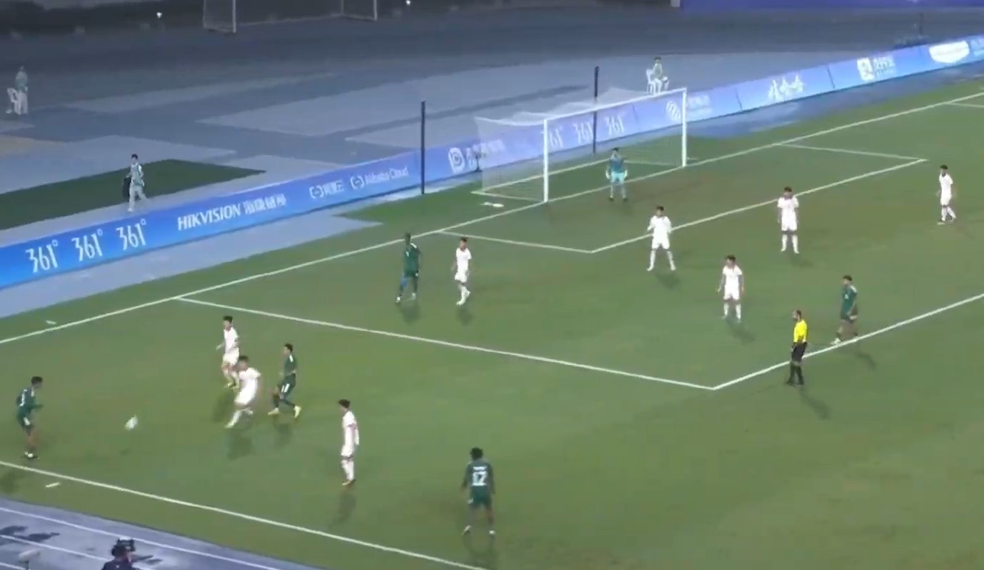 Trực tiếp Việt Nam 0-0 Ả Rập Xê Út: Đối thủ áp đảo 331663