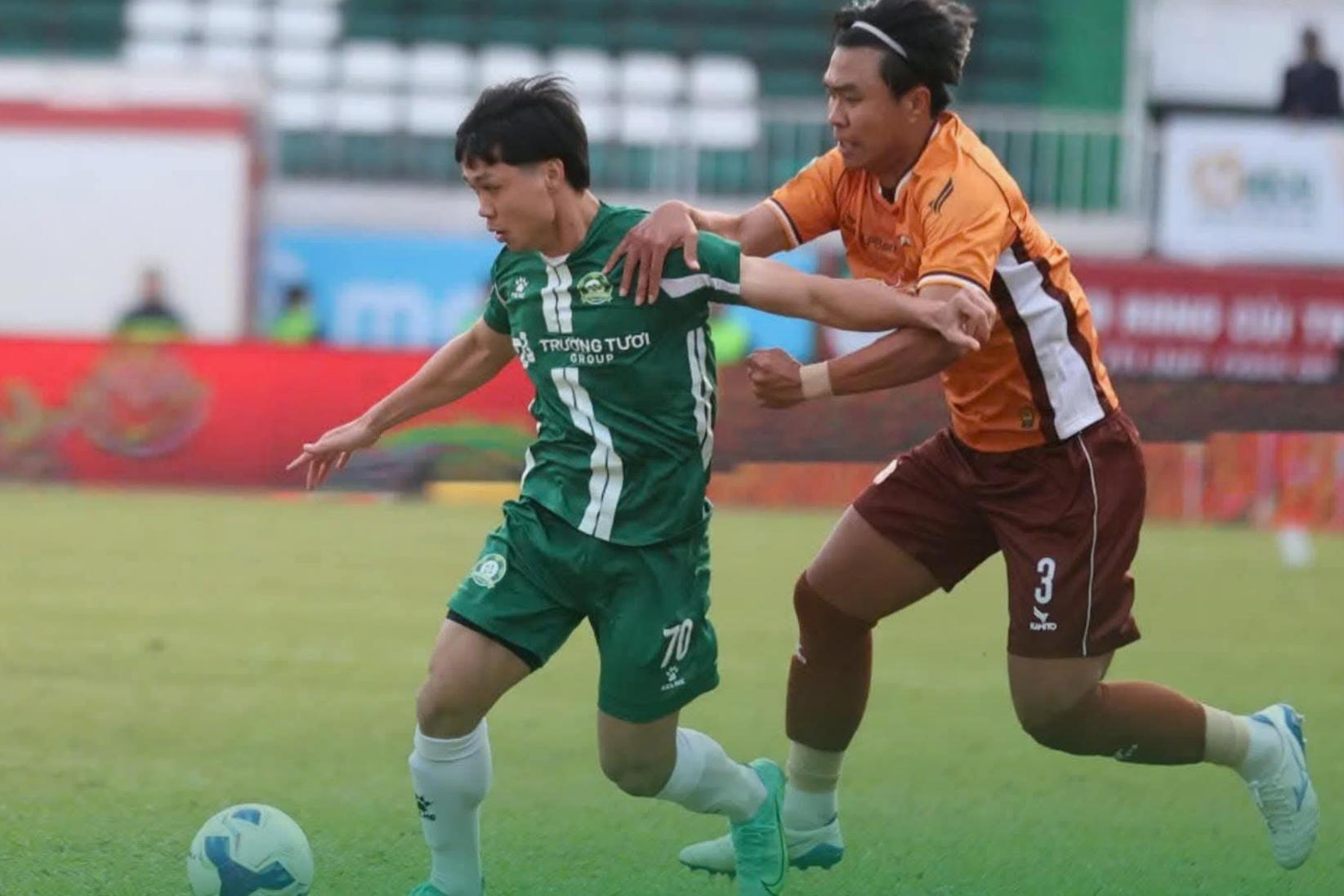 Trực tiếp HAGL 1-0 Bình Phước: Khai thông bế tắc