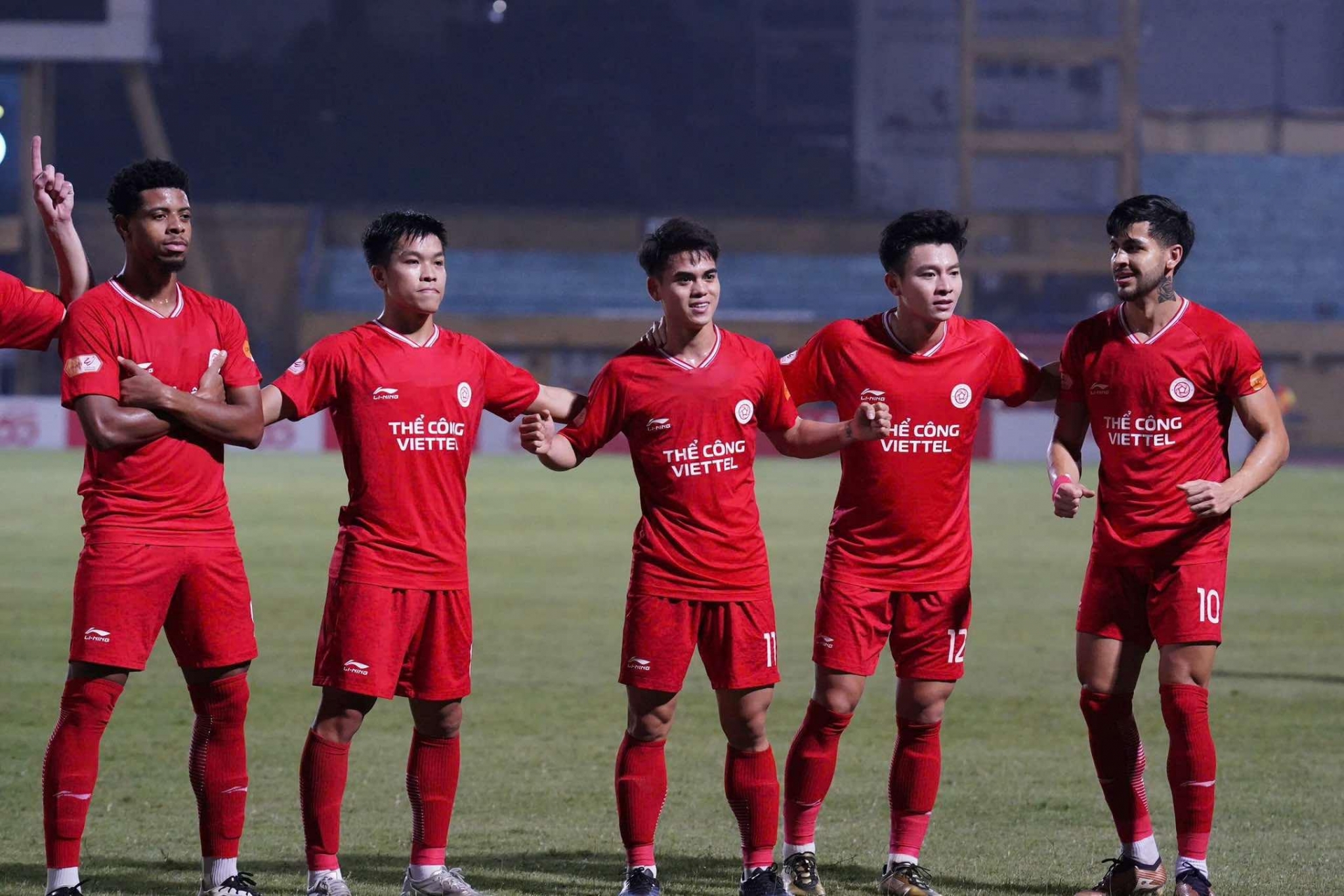 Trực tiếp Viettel 2-0 Đà Nẵng: Đẳng cấp khác biệt