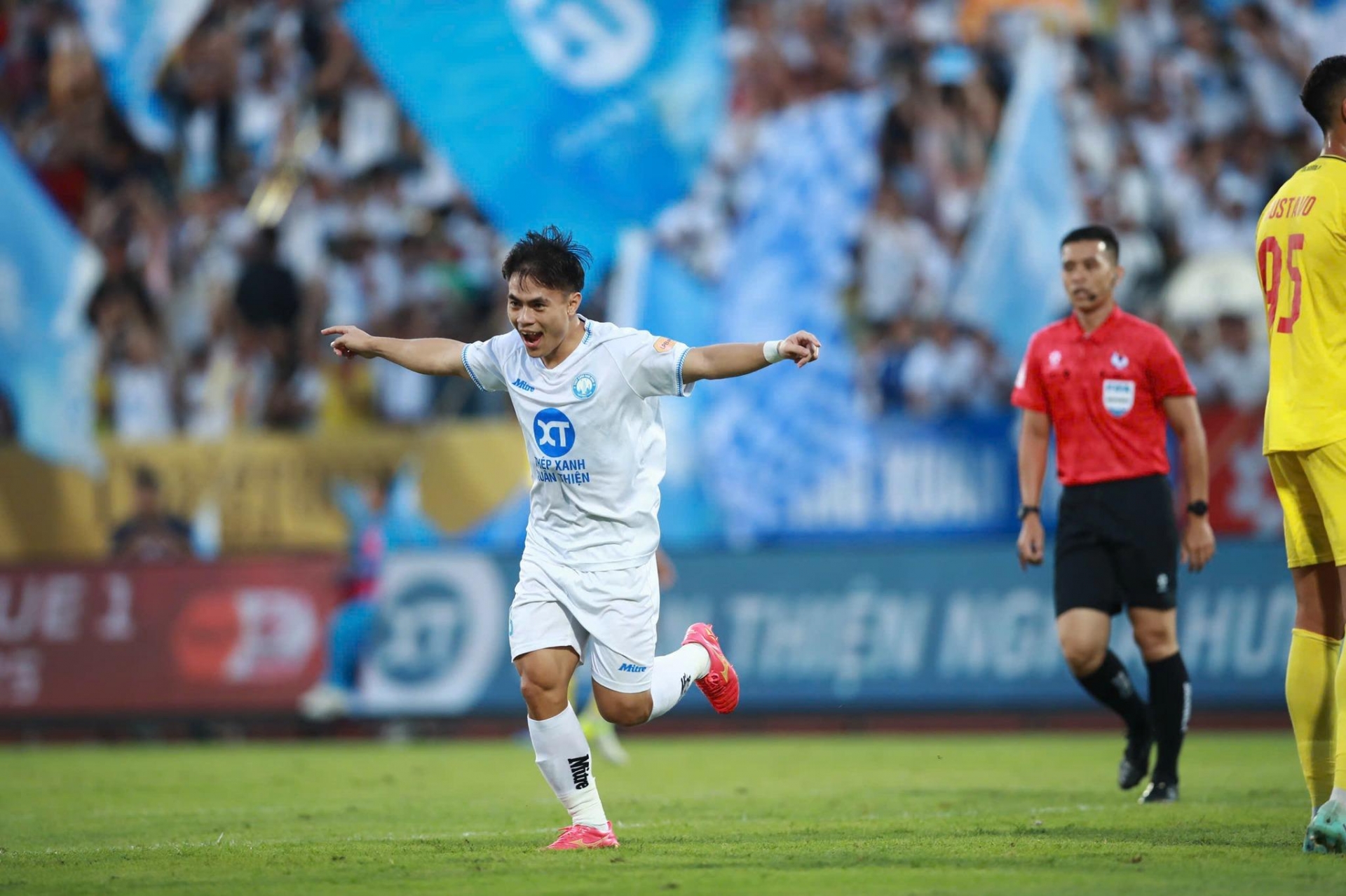 Trực tiếp Nam Định 2-0 Thanh Hóa: Chủ nhà thăng hoa