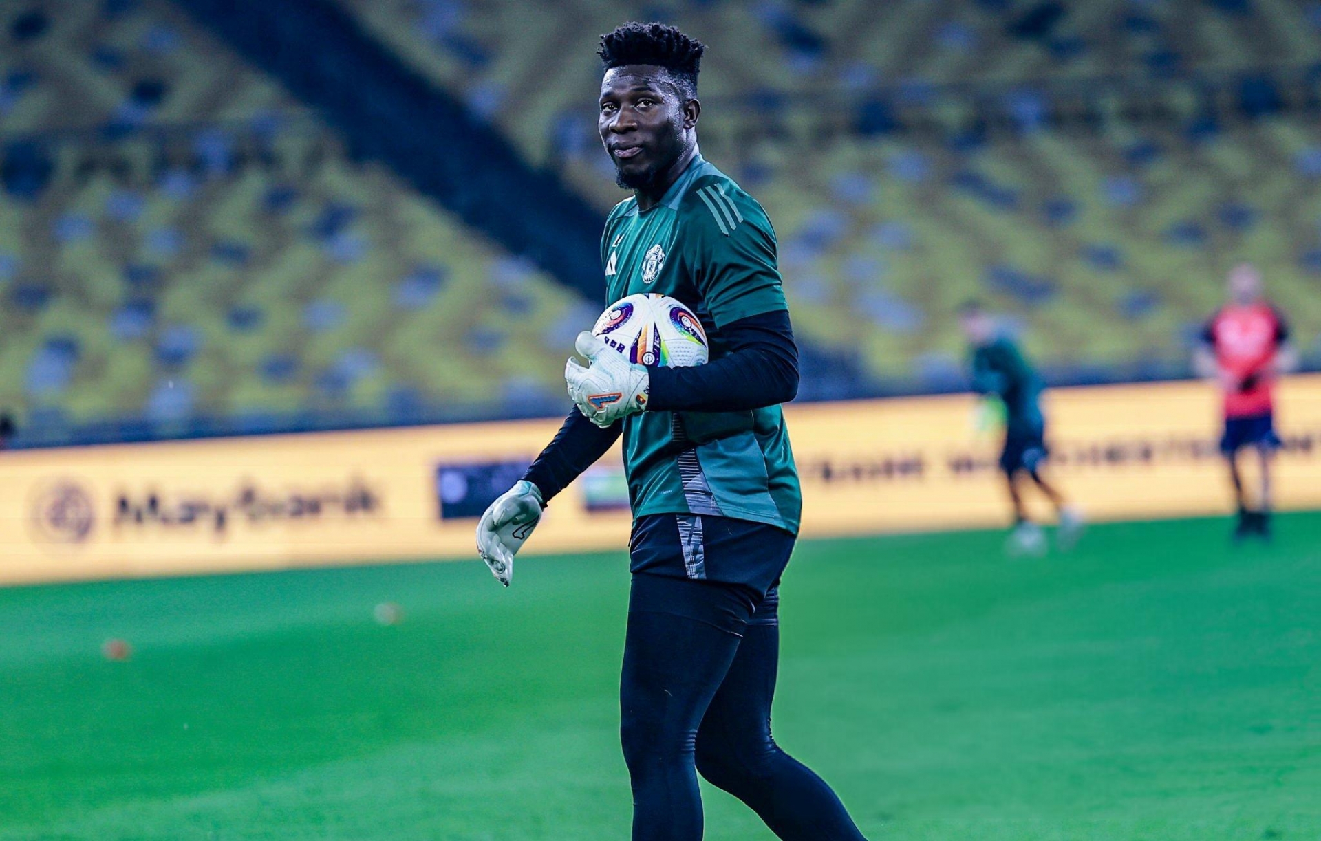 Trực tiếp ASEAN All-Stars vs MU: Onana bắt chính, Maguire đội trưởng