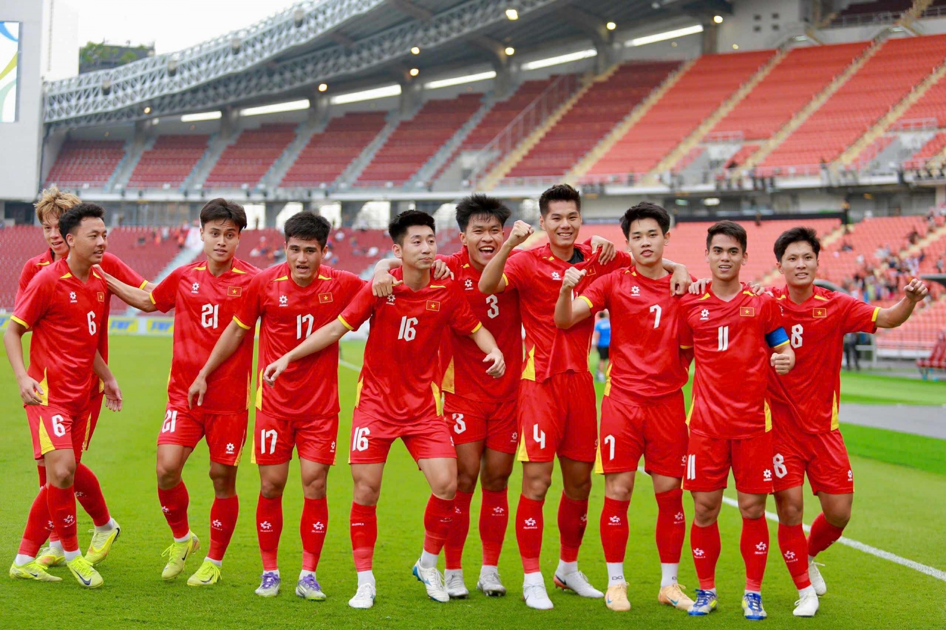CĐV Đông Nam Á đồng loạt phản ứng khi U22 Việt Nam đại thắng Malaysia