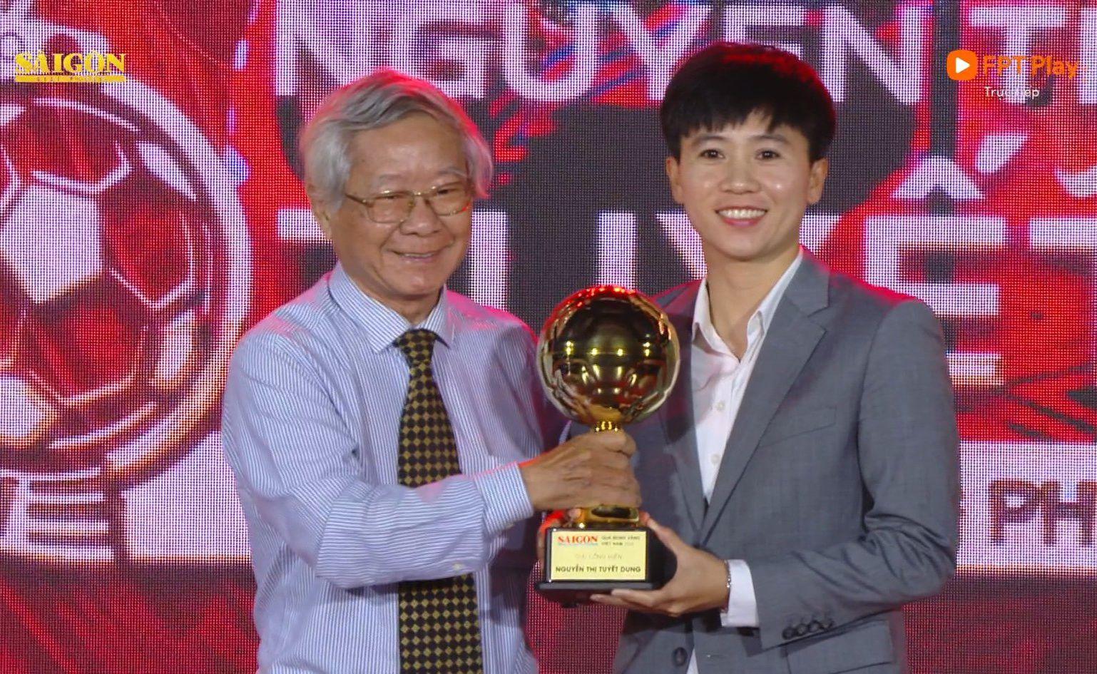 Trực tiếp Lễ trao giải Quả bóng vàng Việt Nam 2025: Tuyết Dung đạt giải Cống hiến