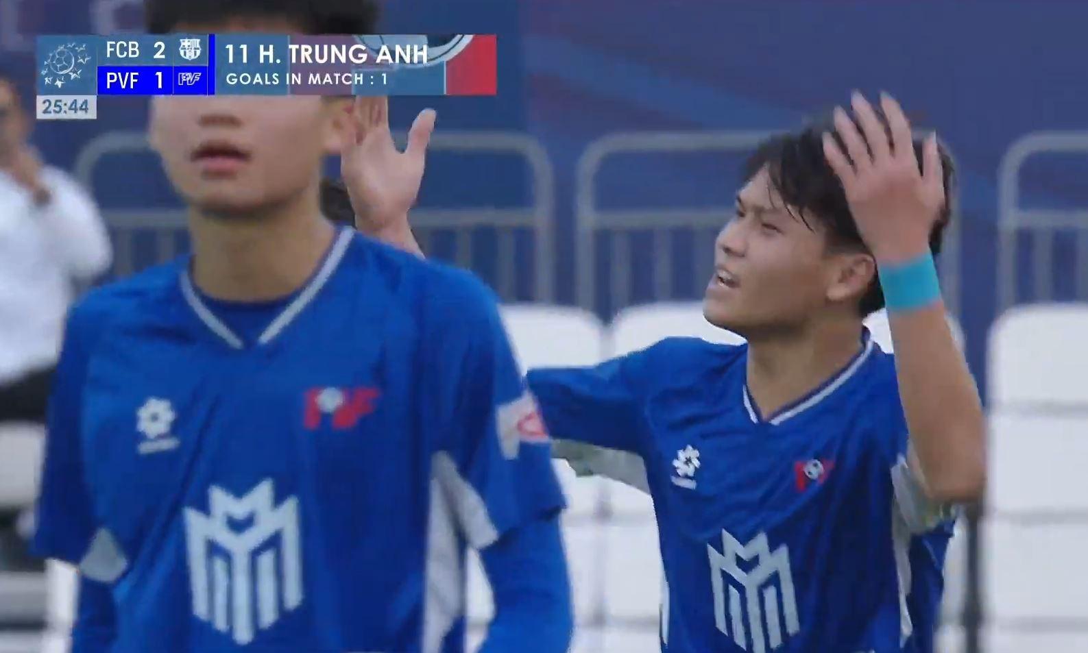 Trực tiếp U16 PVF 1-3 U16 Barcelona: Đối thủ quá mạnh