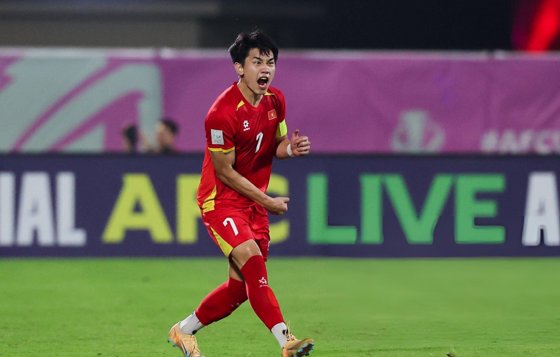 AFC phản ứng khi Đình Bắc chính thức đi vào lịch sử bóng đá Việt Nam