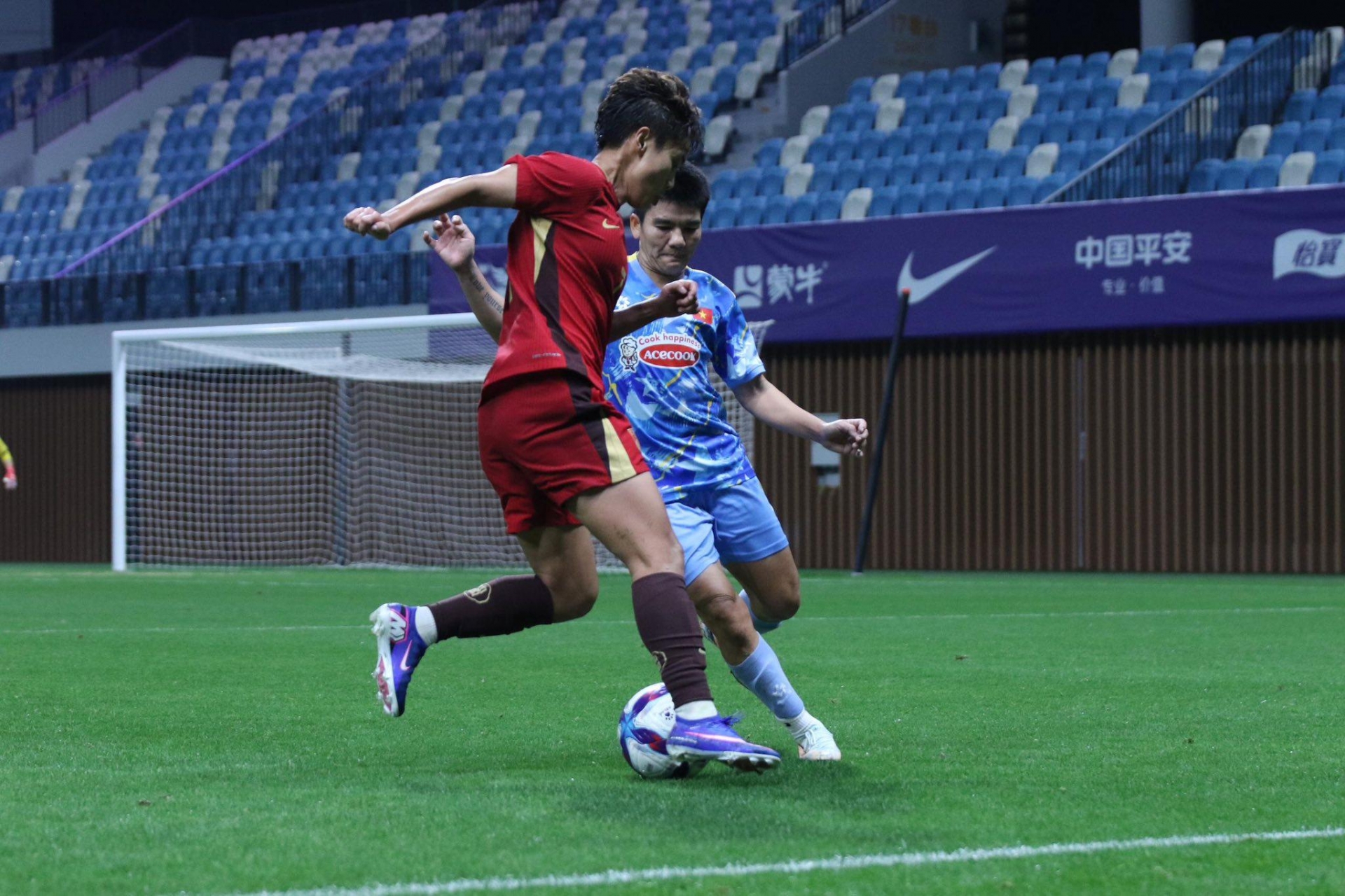 CĐV Trung Quốc đồng loạt phản ứng khi thắng tuyển Việt Nam