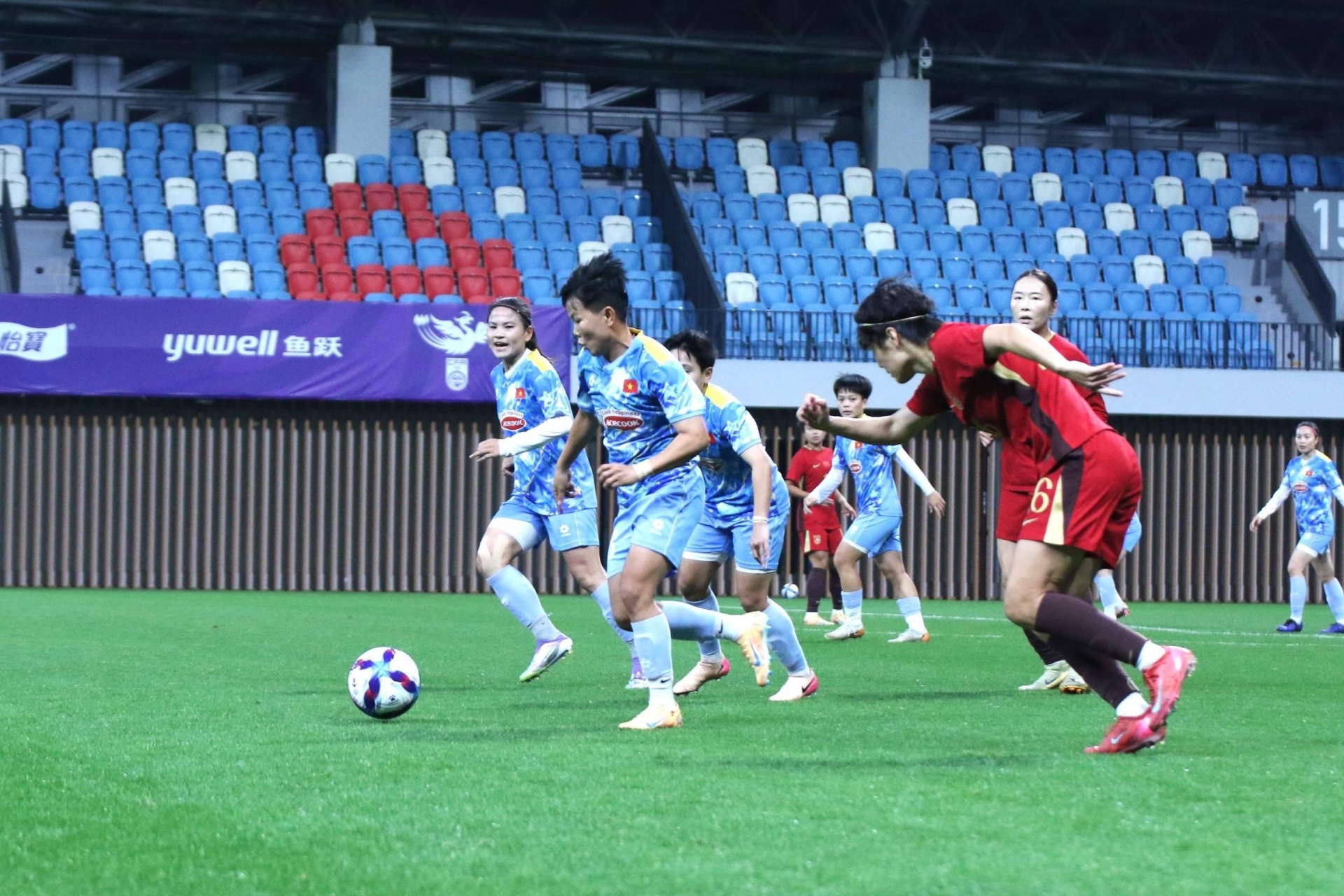 Tuyển Việt Nam thua Trung Quốc 0-2 ở trận đầu tiên năm 2026