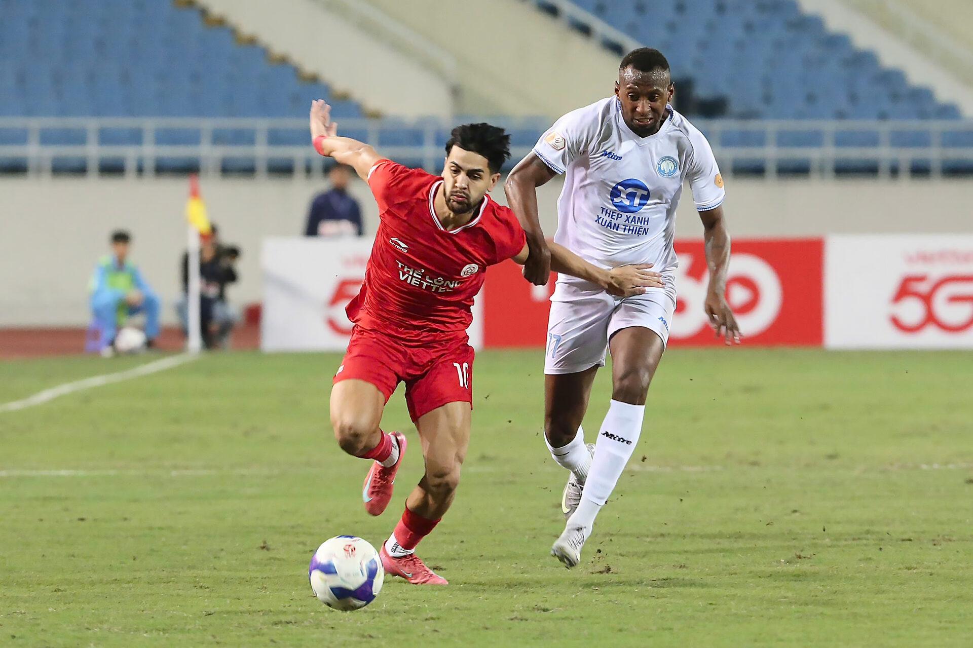 Trực tiếp Thể Công Viettel 0-0 Nam Định: Căng thẳng