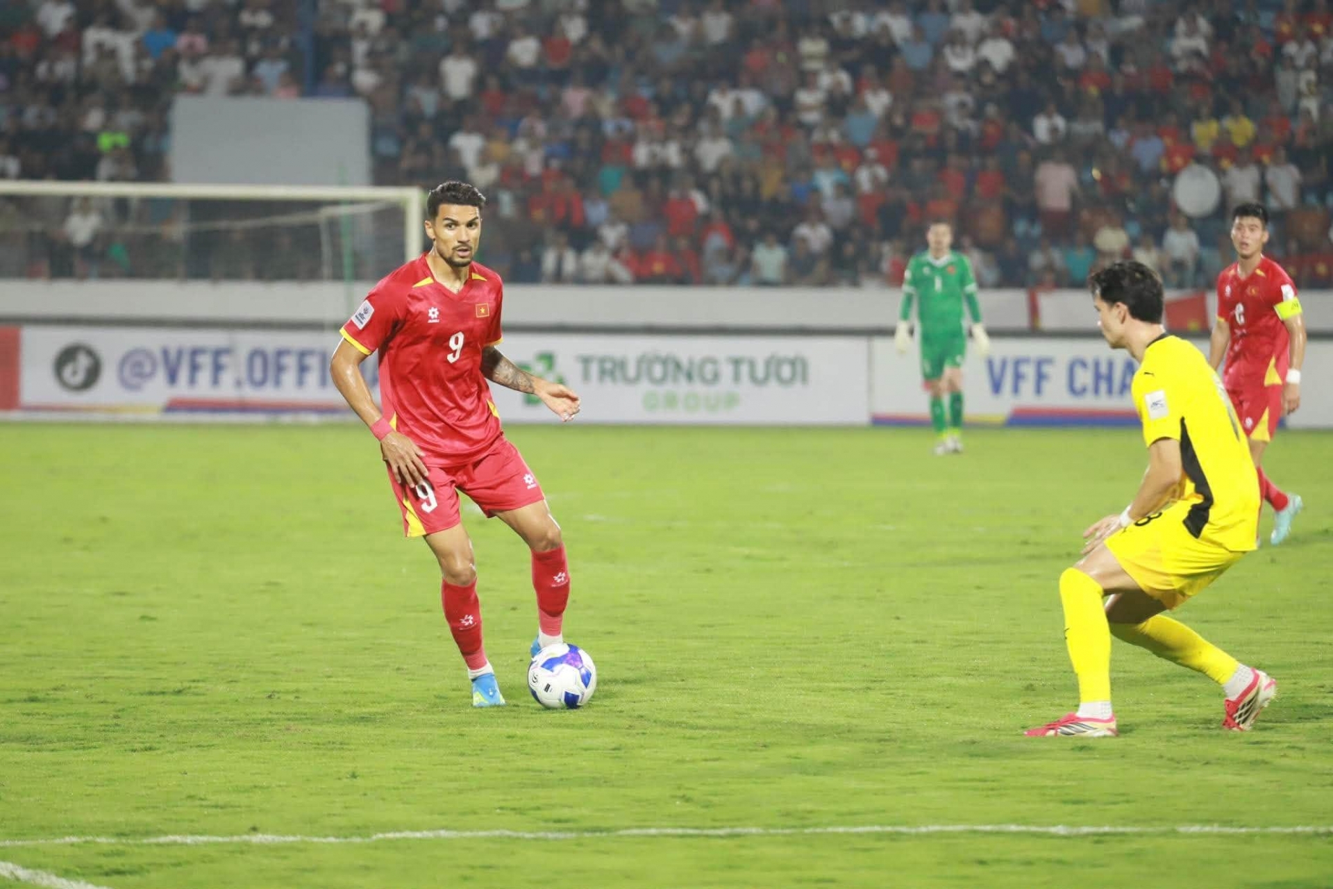Trực tiếp bóng đá Việt Nam 1-0 Malaysia: Ăn miếng trả miếng