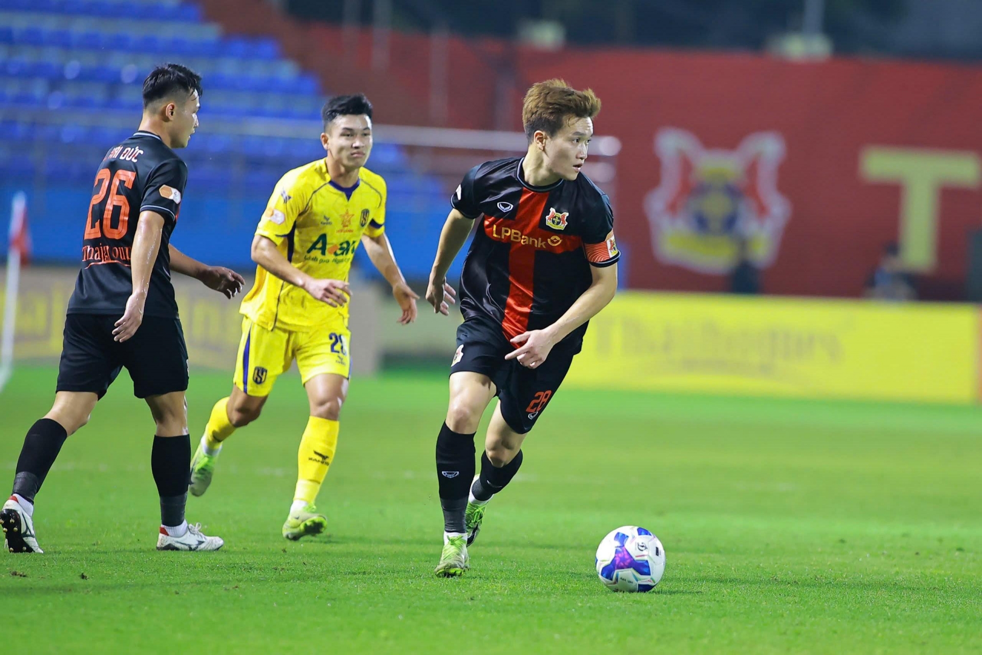 Trực tiếp bóng đá SLNA vs Ninh Bình: Đã có đội hình!