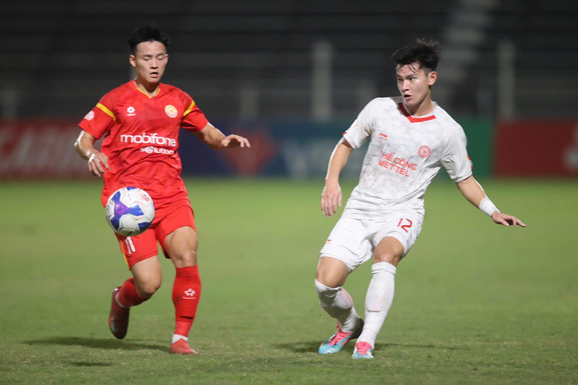 Trực tiếp bóng đá Viettel 1-1 PVF-CAND: Về vạch xuất phát