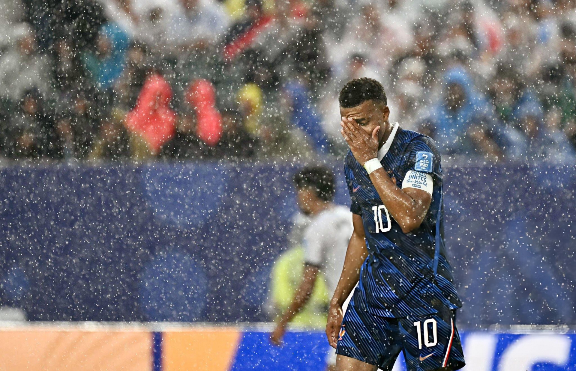 CHÍNH THỨC: Trận đấu đầu tiên tại World Cup 2026 bị hoãn