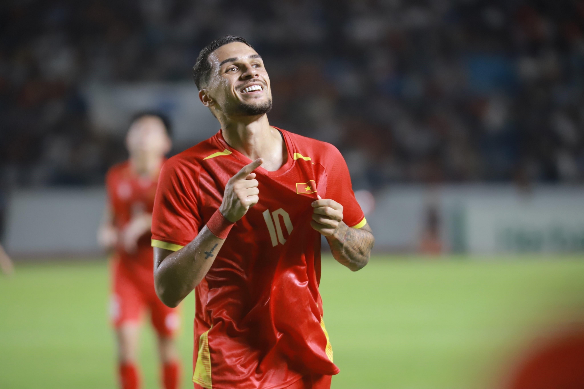 CHÍNH THỨC: Ngôi sao lò La Masia khoác áo số 10 ở ĐT Việt Nam