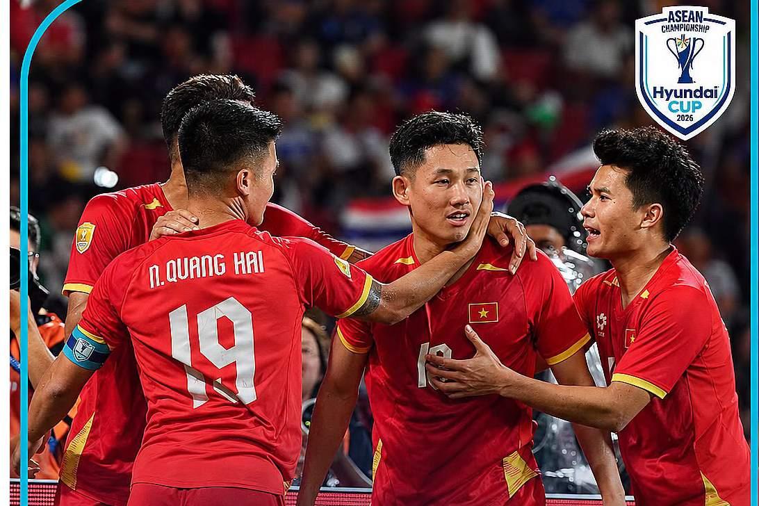 Báo Anh phản ứng cực gắt khi ĐT Việt Nam đè bẹp Thái Lan ở chung kết AFF Cup