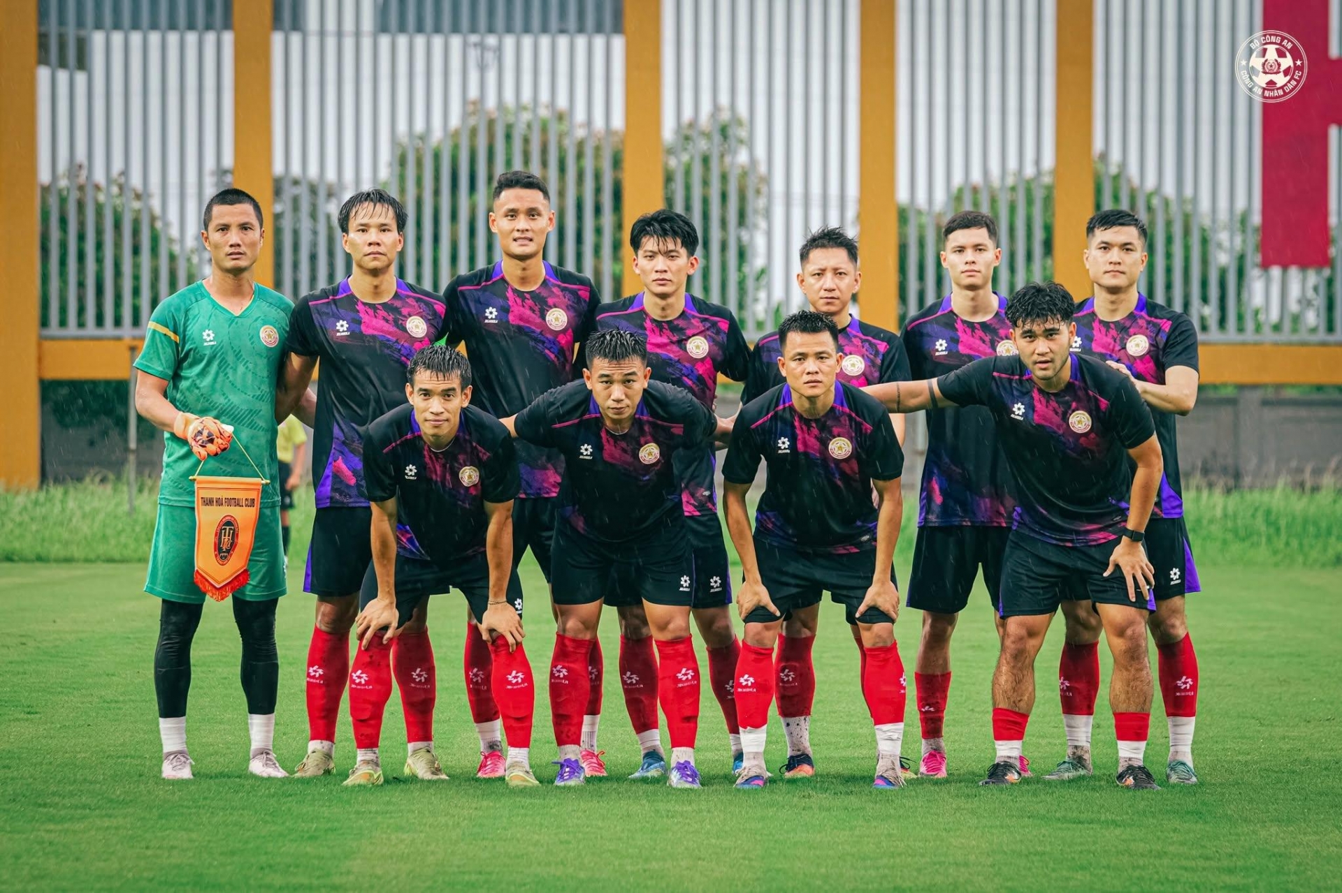 CHÍNH THỨC: 5 CLB Việt Nam cùng đổi tên trước mùa giải mới