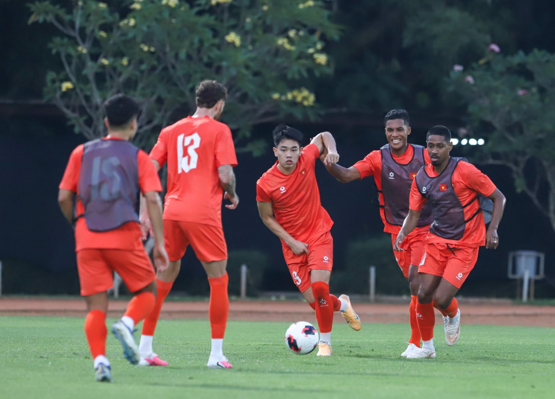 ĐT Việt Nam tập buổi đầu tiên tại FIFA ASEAN Cup 2026