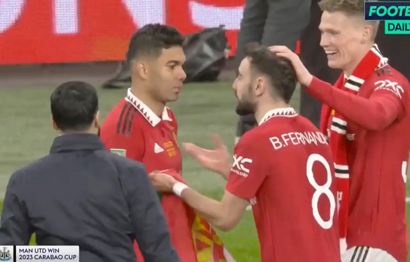 Giành cúp vô địch, tiền vệ Man United vẫn không ngừng 'pressing' đồng đội 252476