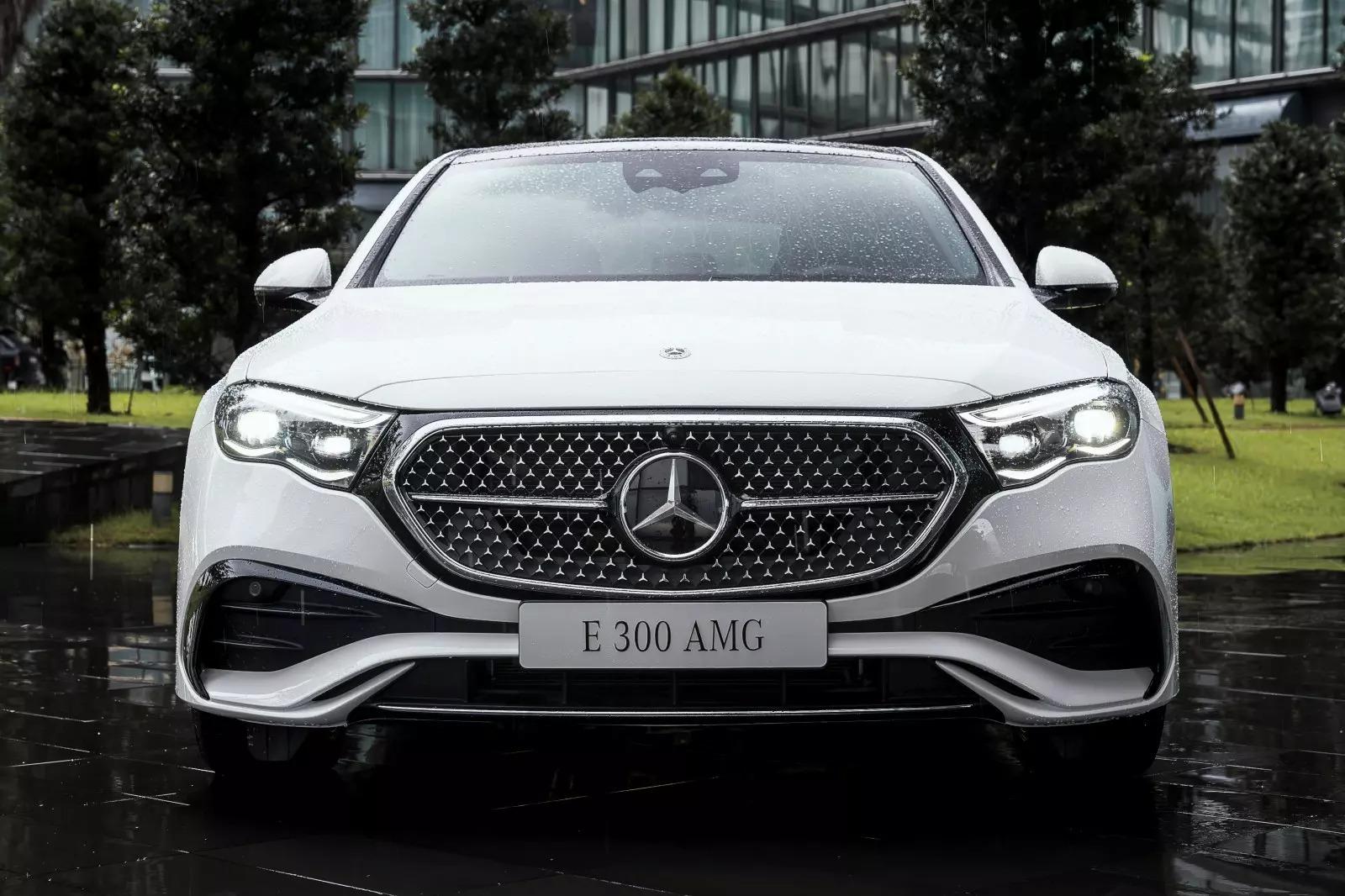 mercedes-e-300-oto-com-vn4-085e