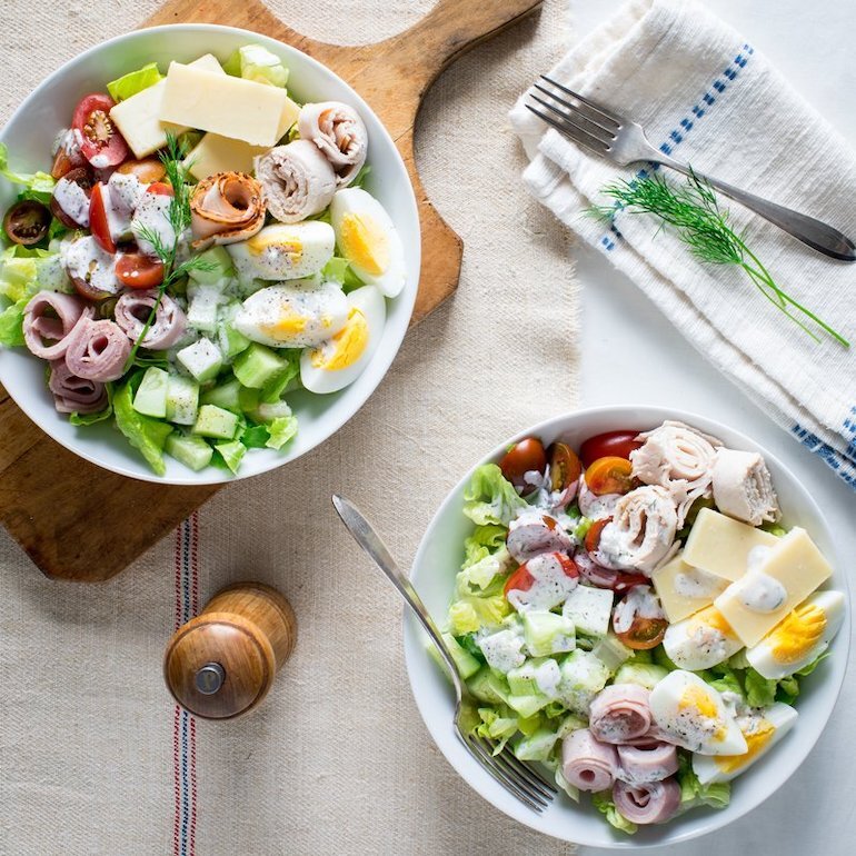 Các món salad rau quả giảm cân nổi bật và được đánh giá cao là những món nào?