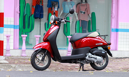 Giá xe tay ga 50cc Honda 