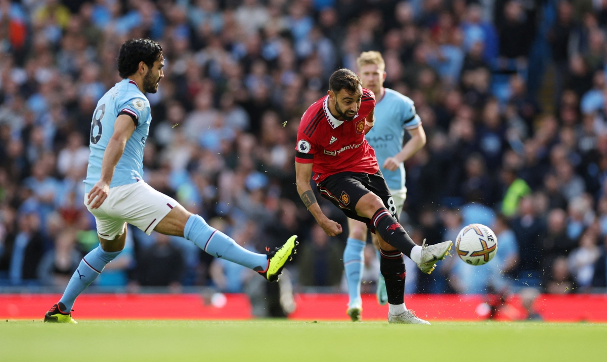 NÓNG: Nội bộ Man Utd 'đấu đá' lẫn nhau sau trận Derby Manchester 196813