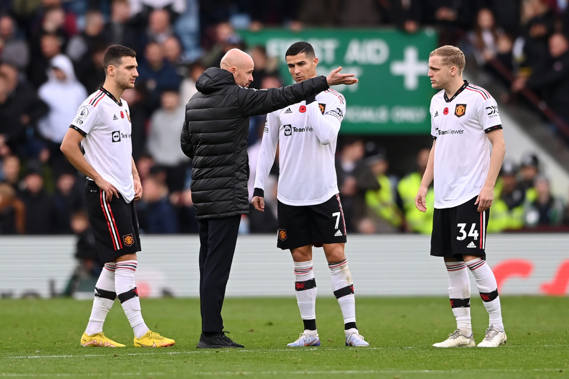 Đây! Nguyên nhân khiến Man Utd 'phơi áo' trước Aston Villa 214578