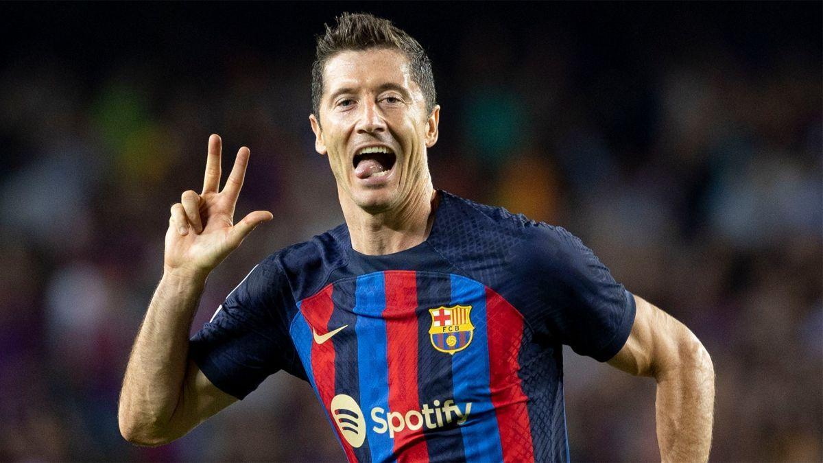 Nổ súng trước Man Utd, Lewandowski 'khiến' Barca mất 1 khoản tiền 252320