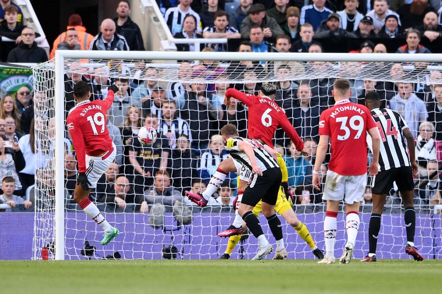 Man Utd thất bại trước Newcastle: Quỷ Đỏ bạc nhược rời St James Park 264666