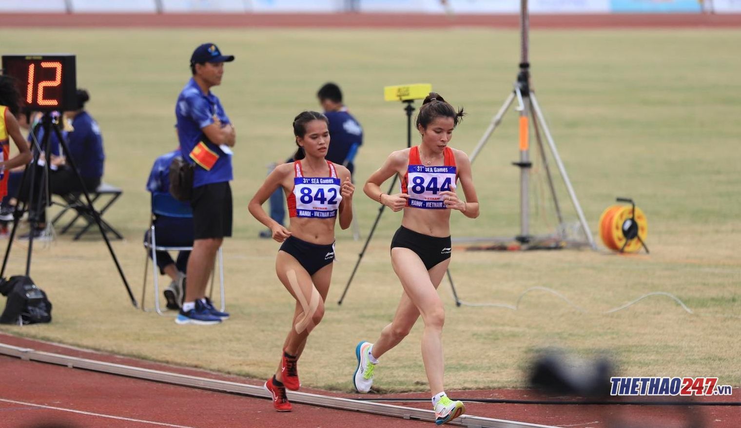 Trực tiếp SEA Games 31 hôm nay 18/05: 'Kỷ lục gia điền kinh Việt Nam' giành HCV 138774