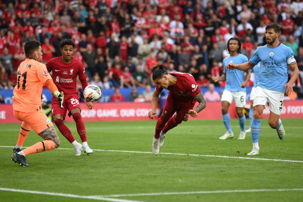 Bom tấn rực sáng, Liverpool hạ gục Man City đoạt danh hiệu đầu tiên của mùa giải 164482