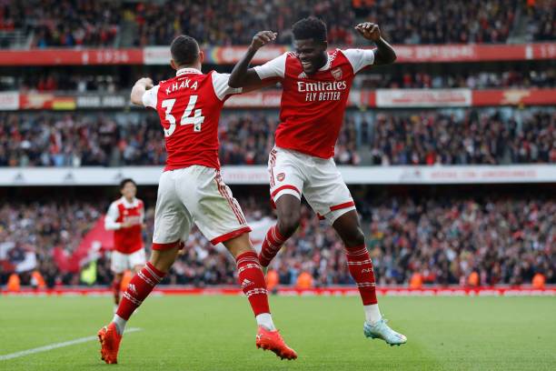 Trực tiếp Arsenal 4-0 Nottingham Forest: Siêu phẩm sút xa 211236