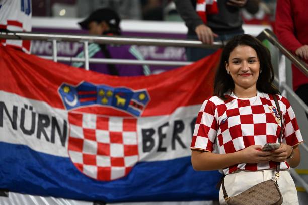 Trực tiếp Croatia vs Canada: Rất nhiều bóng hồng xuất hiện trên khán đài 224132