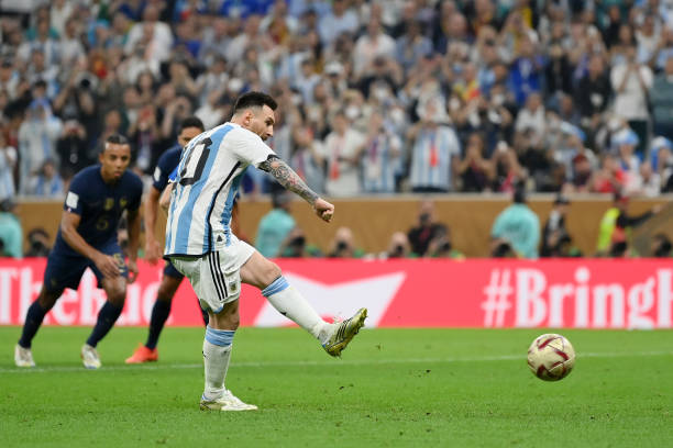 Trực tiếp Argentina 1-0 Pháp: Phạt đền thành công cho Messi 233415