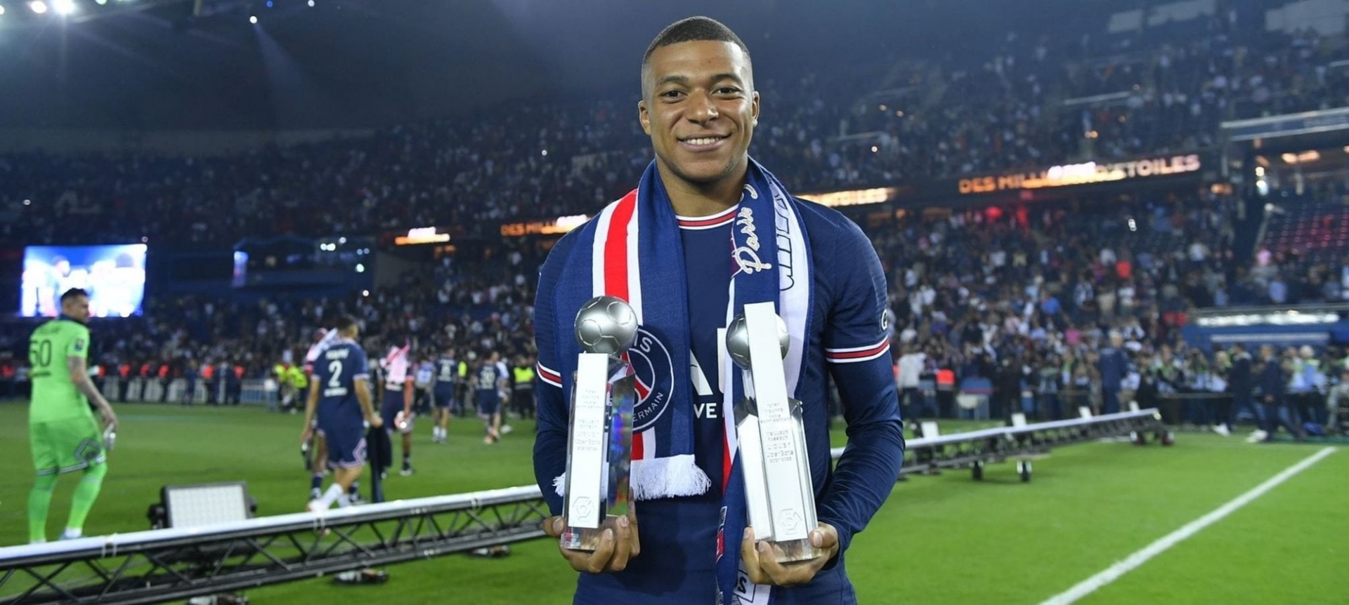 Mbappe ở tuổi 24: Cậu bé Vàng bước tới ngôi đền huyền thoại 242925