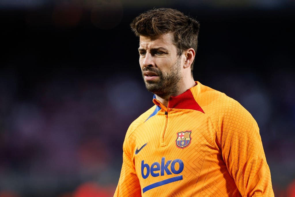 Barca mong Pique giải nghệ sớm để không phải trả nợ lương 144413