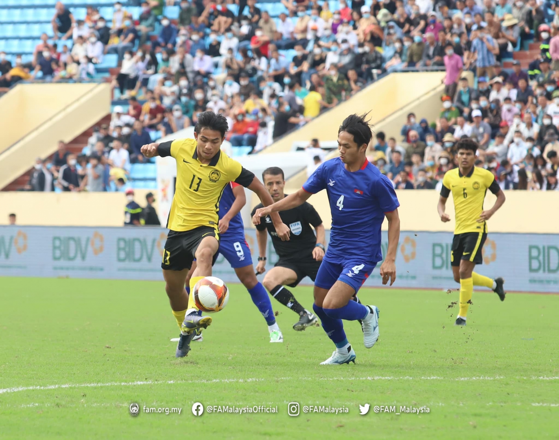 Trực tiếp U23 Malaysia 0-1 U23 Campuchia: Sai lầm đáng trách-137930